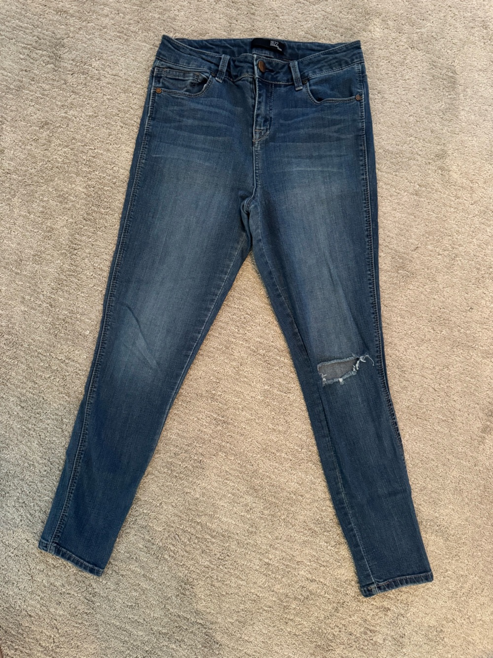 Medium Wash Skinny Jeans with Knee Distress